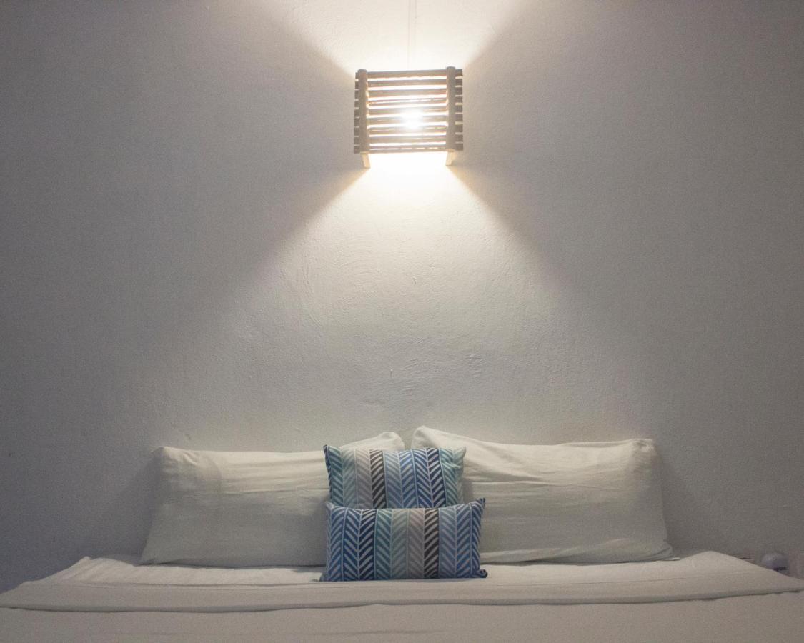 Melrose Place Hotel ปูแอร์โตเอสกอนดิโด ภายนอก รูปภาพ